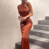 Vestido Julia-Em Cetim Sem Mangas-Ocasião Festas, Casamento-Marrom