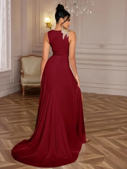 Vestido Maxi Elegante, Sem Mangas com Bordado Floral Design Com Cintura Ajustada e Fenda Lateral - Branco - Image 4