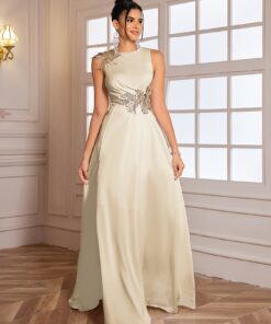 Vestido Maxi Elegante, Sem Mangas com Bordado Floral Design Com Cintura Ajustada e Fenda Lateral - Damasco